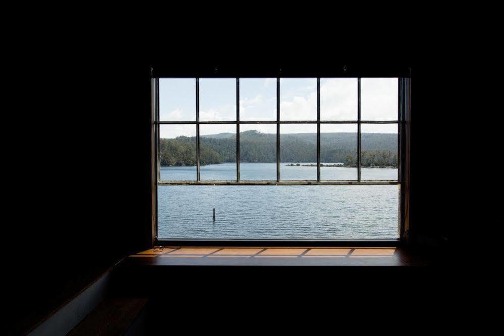 Hotel Pumphouse Point Lake St. Clair Exterior foto